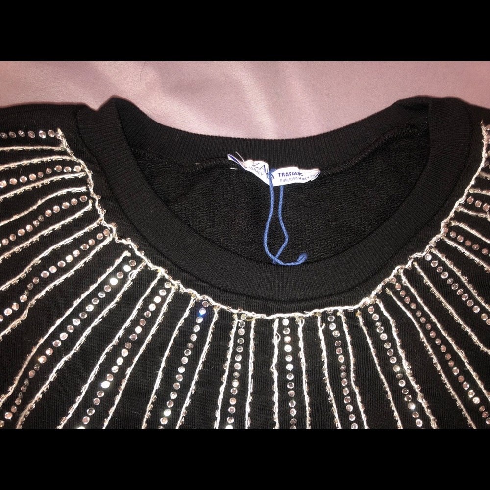 Black short sleeved sweater - Picture 3 of 6